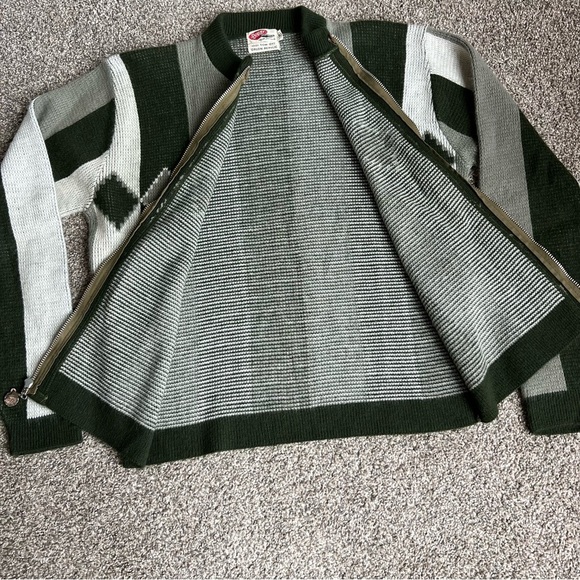 Vintage Green/White Striped Orlon Acrylic Rugby Sportswear Zip Up Cardigan, Med - Picture 7 of 9